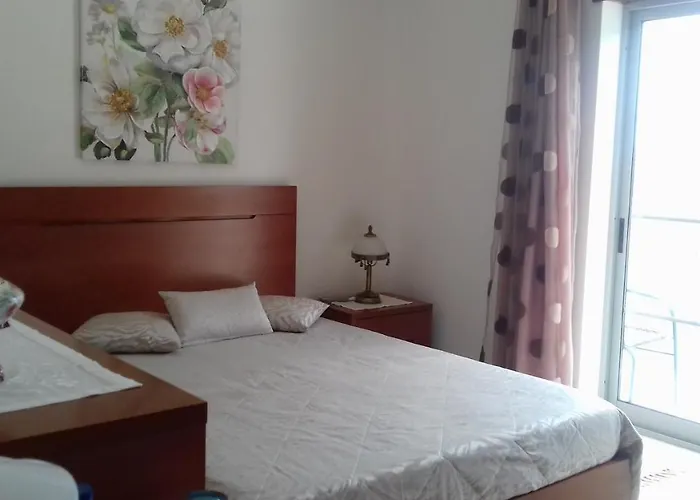 Casa Branca Pinhal Homestay