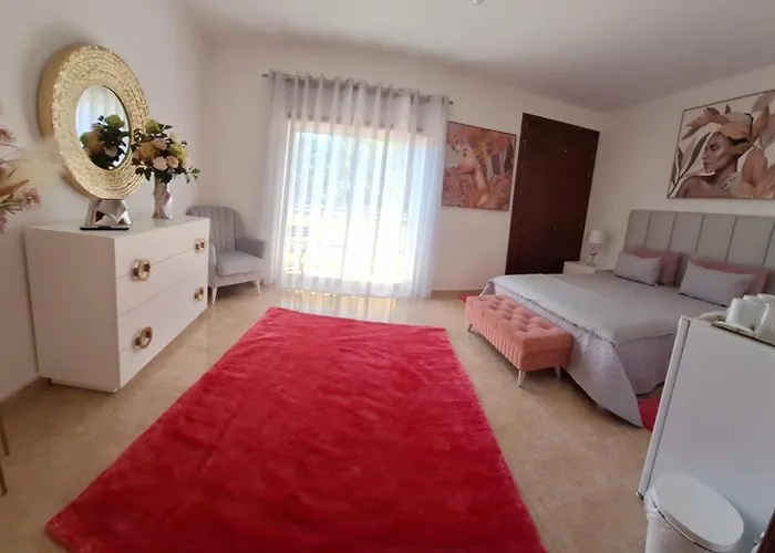 Casa Branca Pinhal * Nazare